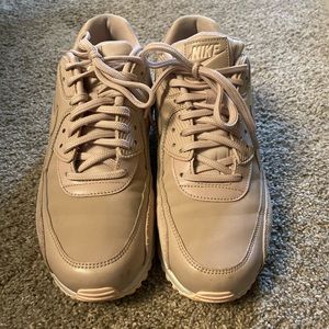 Nike Air Max Rose Gold